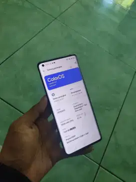 Oppo Find X2 (Mantan Flagship)