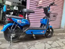 Sepeda Listrik Gicin biru mulus