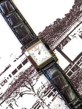 Jam tangan Fendi Orogi Quartz stainless steel