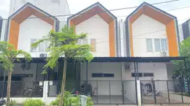 Rumah SHM 2 Lt Strategis 8 Mnt ke The Park Sawangan Siap KPR J-35468