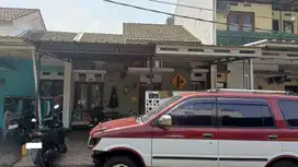 Rumah Hadap Selatan 15 Mnt ke Living World Alam Sutera J-36327