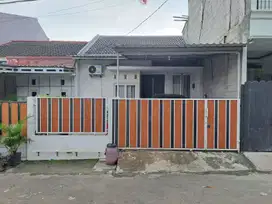 Rumah Hadap Selatan 8 Mnt ke Paradise Walk Serpong Siap KPR J-35865