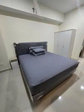 DISEWAKAN APARTEMEN GRAND DHARMAHUSADA LAGOON LANTAI 32 FURNISHED