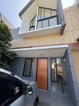 Rumah 2 Lt SHM 12 Mnt ke The Park Sawangan Dibantu KPR J-36053