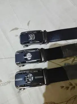 Ikat pinggang jumbo logo branded