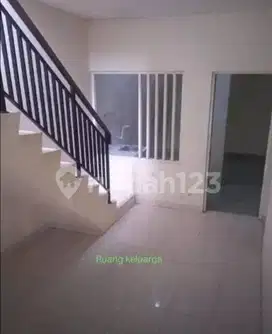 Rumah 2 Lantai Bagus di Cluster Havana , Tangerang