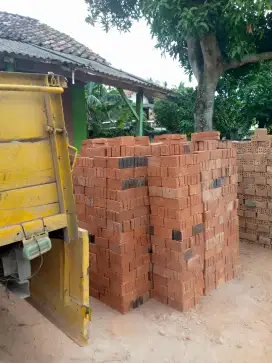 Batu bata merah press