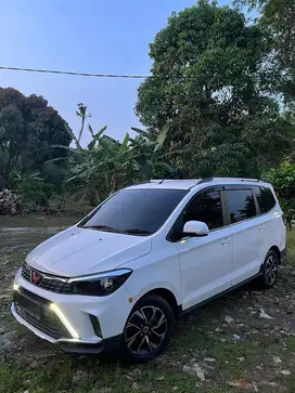 wuling confero s