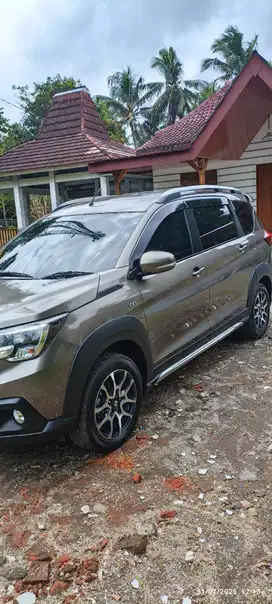 Suzuki XL7 2023 Bensin