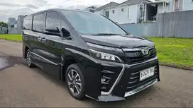 Toyota Voxy 2.0 AT 2018 Hitam KM70Rbuan Bebas LAKA BANJIR BKN 2019