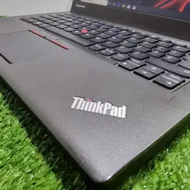 Lenovo Thinkpad X250 i5 gen 5 Ram 8 Ssd 128 Batrai awet