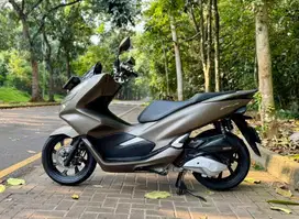Honda PCX 150 CBS ISS Keyless MULUSSS Pajak Hidup Panjang