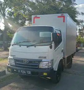 TOYOTA DYNA 110 ST 2011 ENGKEL BOX