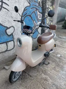 Sepedah Listrik Model Motor