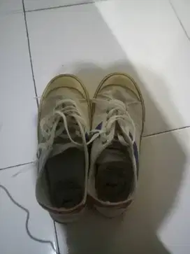 sepatu compass kerenn