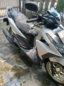 Honda Vario Led Old 2015 warna putih