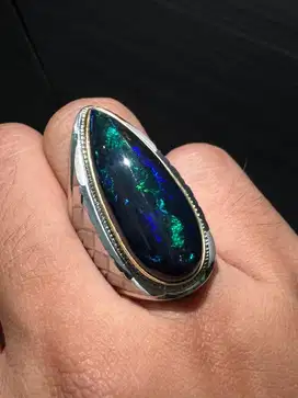 Batu Black opal
