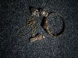 Dijual perhiasan 1set murah