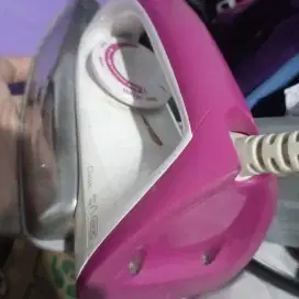 Setrika philip pink