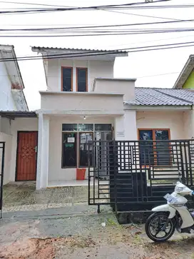 Disewakan Rumah Keluarga Muslim di depan RS. Awal Bros Batam Center