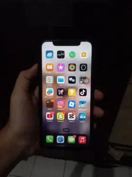 IPHONE XR INTER