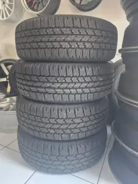 Ban copotan Fortuner Bridgestoen duller AT 265/65 R17 99% 2025..4pcs