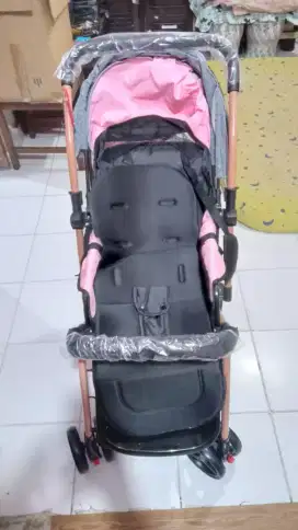 Stroller Bayi ada tempat makannya
