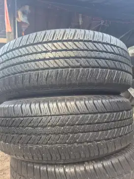 Ban copotan Fortuner Bridgestoen duller H/T 265/65 R17 95% 2022..2pcs