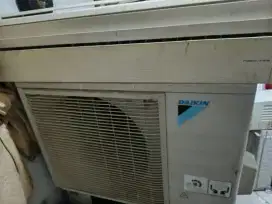 AC Daikin 2 PK FTC50NV14 Bekas | Dingin Nendang | Indoor Outdoor