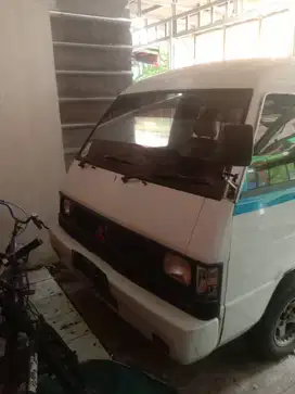 L300 MINIBUS BENSIN 1995