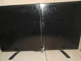 Tv 45in second lcd mati