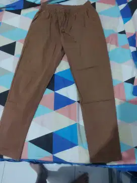 Celana panjang coklat