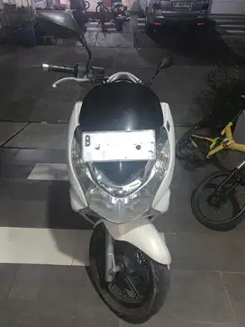 PCX 2012 keluaran pertama thailand