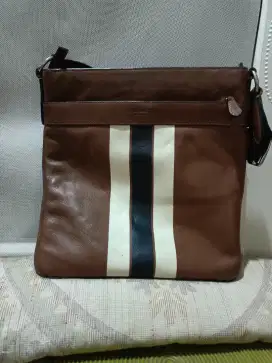 Tas Slempang Pria Coach