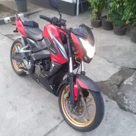 Bajaj Pulsar 200cc komplit fktr ada Starter On lengkap