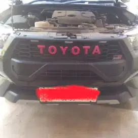 GRIL LAMPU BARU HILUX 2024-2025  untuk ke HILUX GR