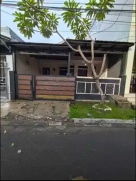 Dijual Rumah 1 1/2 Lantai Siap Huni Di Cluster Citra Raya - SUM