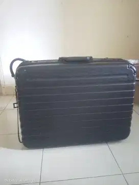 koper hardcase model vertikal 28 inci