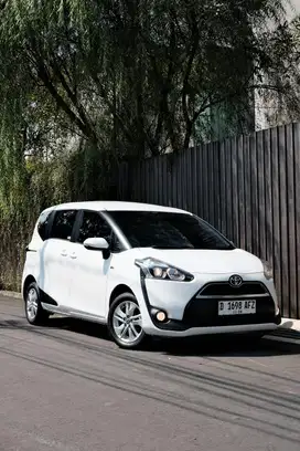 LOW KM!! TOYOTA SIENTA G 1.5 AT 2017 ISTIMEWA