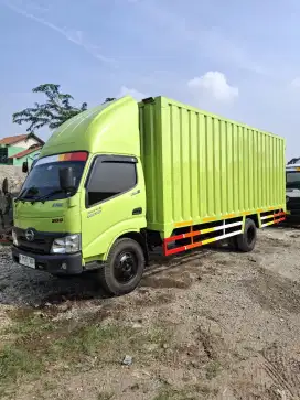 HINO DUTRO BOX LONG 136HDL 2023