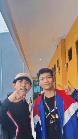 mencari pekerjaan untuk laki laki umur 22 tahun
