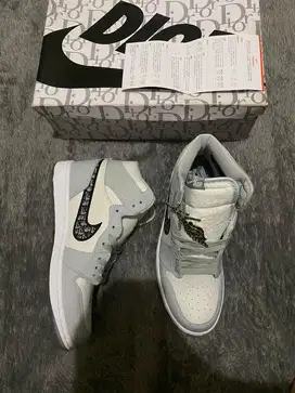 Sepatu Nike jordan 1 dior