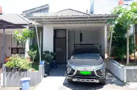 Rumah Hadap Selatan SHM 10 Mnt ke Living Plaza Cinere Siap KPR J-34920