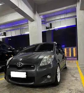 FOR SALE TOYOTA YARIS TYPE S 2012 AT GREY MICA(RARE)