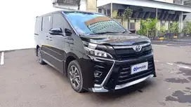 TDP Rendah Toyota Voxy 2.0 Bensin-AT 2020 Hitam CSROB