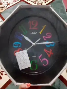 Jam dinding ori Nobel