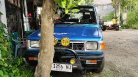 Dijual mobil kijang Rover, siap jalan