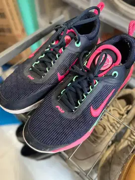 Sepatu nike tennis