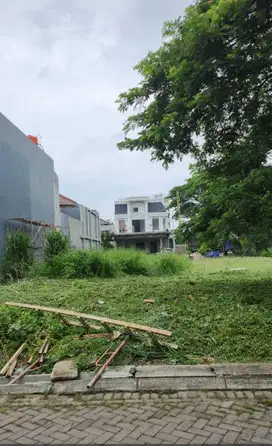 Dijual Kavling hoek di green court danau