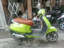 Vespa listrik merek larizz lv mulus